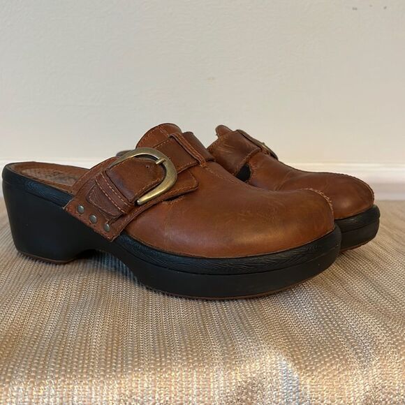 CROCS Cobbler Buckle Clogs Mules Shoes Leather Brown Size 6 - Picture 13 of 15